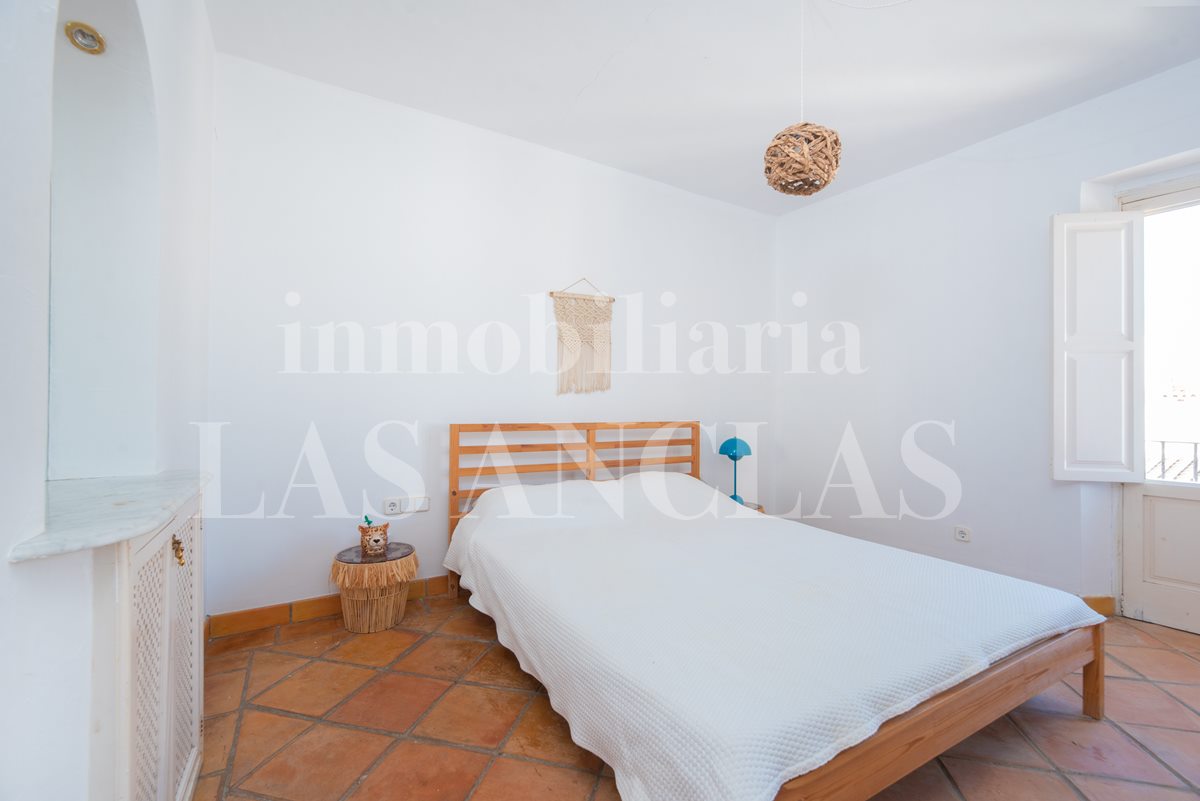  Ibiza / Eivissa - Renovated flat in the heart of La Marina te koop