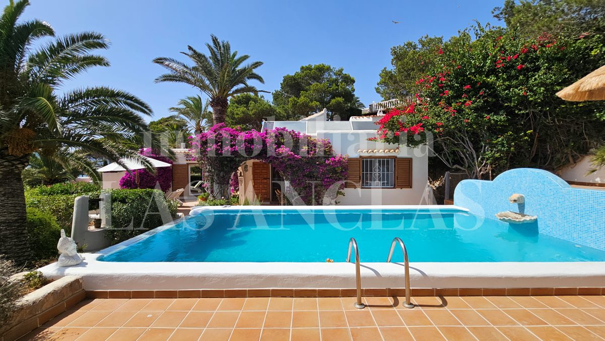 house in Marina Botafoch Ibiza 待售