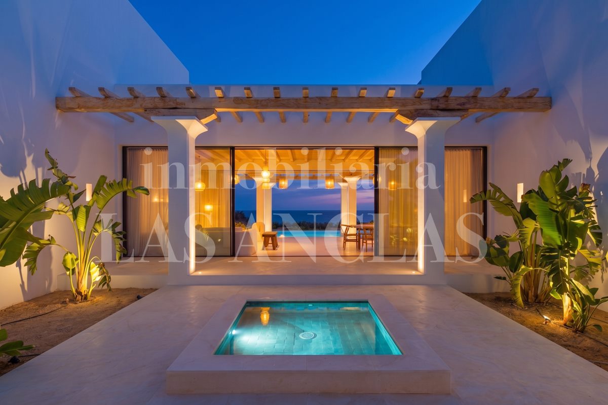 new built luxury villa in San Carlos Ibiza à vendre