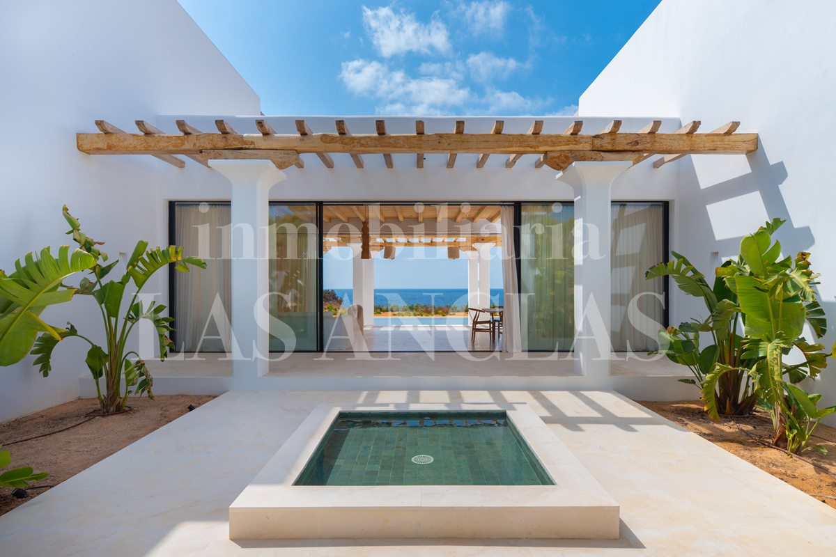new built luxury villa in San Carlos Ibiza à vendre