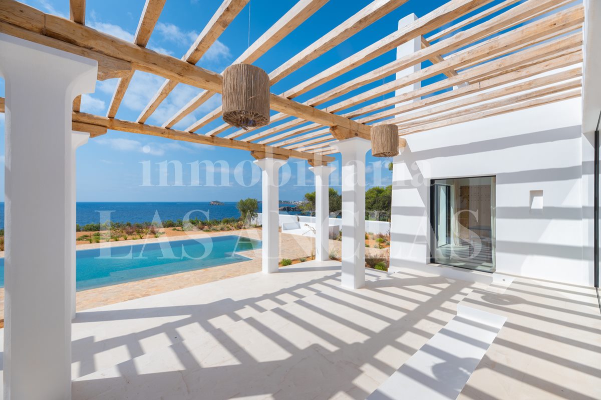 new built luxury villa in San Carlos Ibiza à vendre