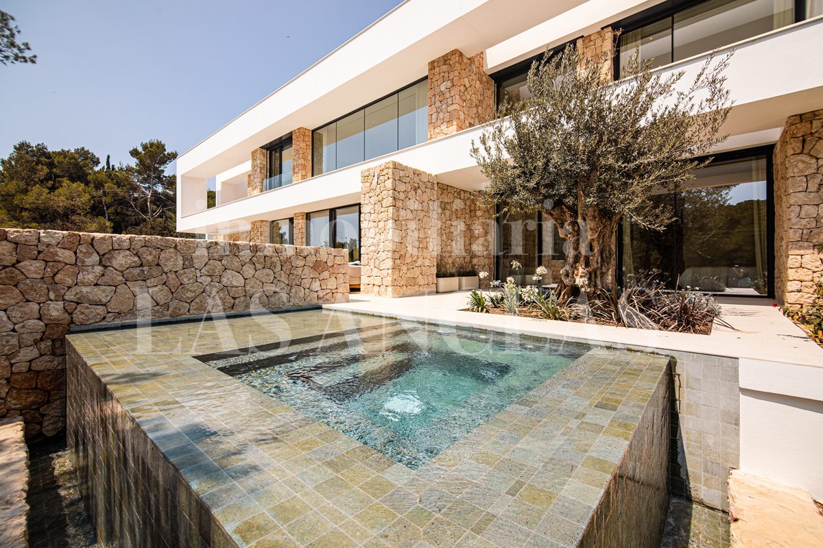 Ibiza near golf course - First occupancy! Luxurious designer villa in exclusive residential complex for sale