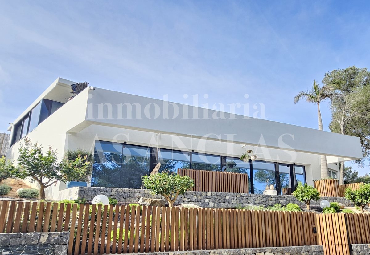 Ibiza Jesús - Minimalist villa with lift and luxury finishings for sale