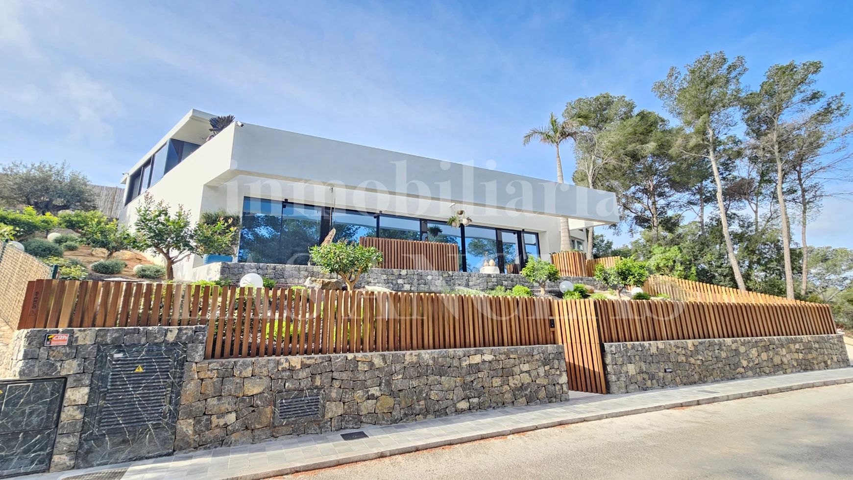  Ibiza Jesús - Turnkey villa with elegant architecture and minimalist lines