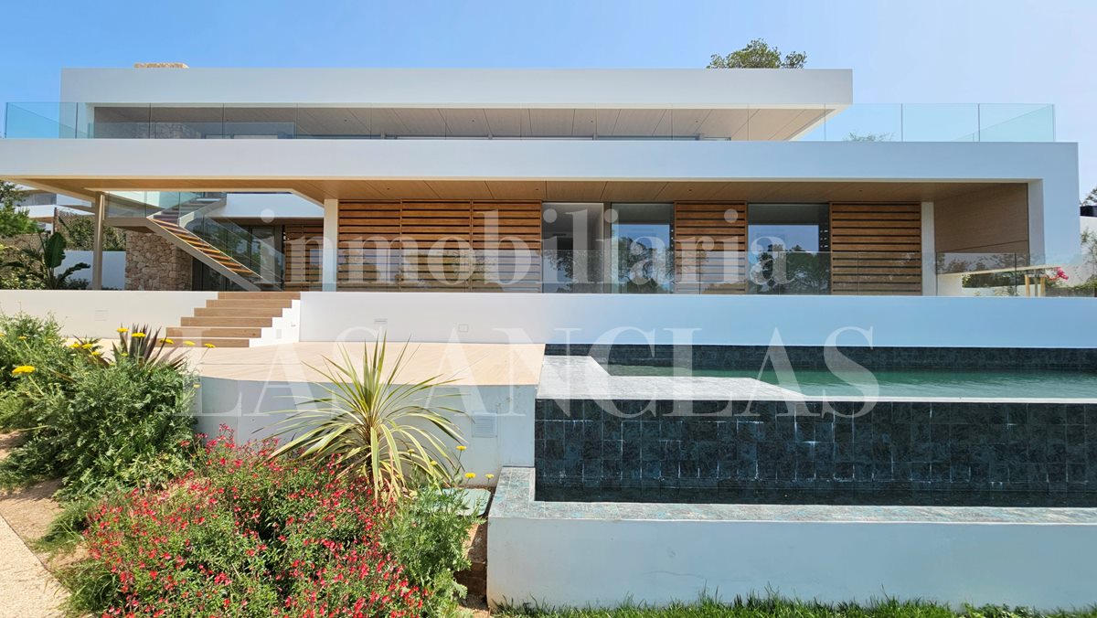 Ibiza Jesús - Brand new contemporary design villa in gated community in vendita