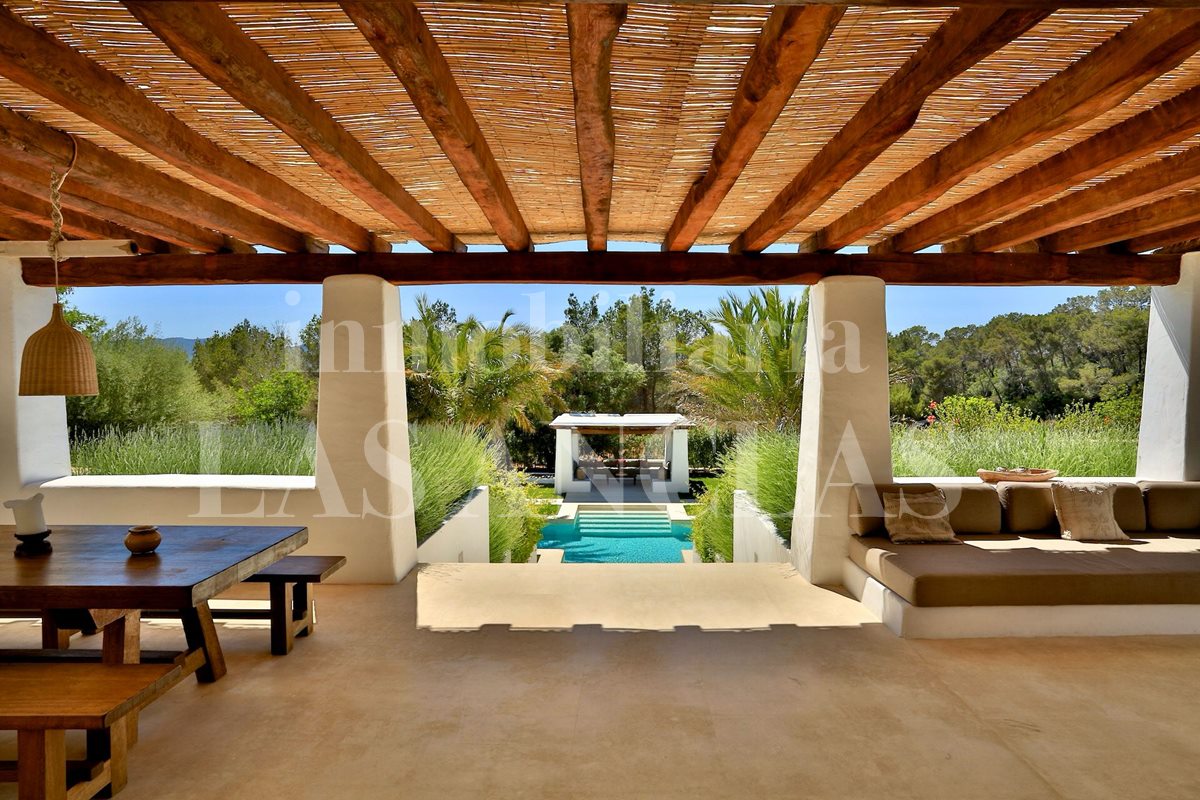 Ibiza Santa Gertrudis - Fabulous Blakstad finca with rental licence in the heart of the island à vendre