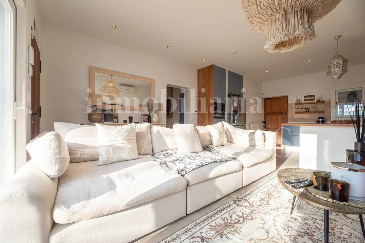 Ibiza Port d'es Torrent - Acogedora casa pareada completamente renovada y bellas terrazas en venta