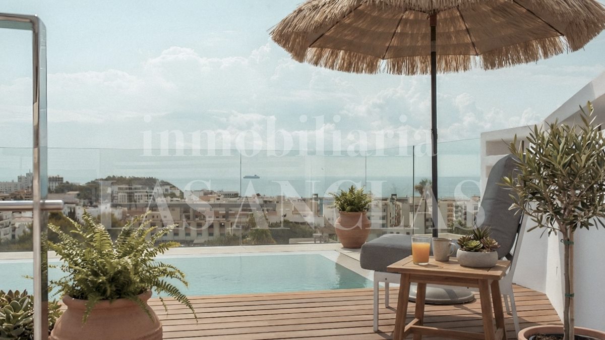 Ibiza Santa Eulalia - Central villa with tourist rental licence and sea views till salu