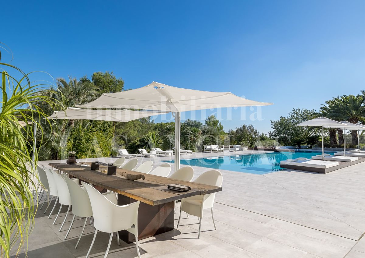 Ibiza Santa Gertrudis - Modern luxury mansion with 22m of pool surrounded by lush garden à vendre