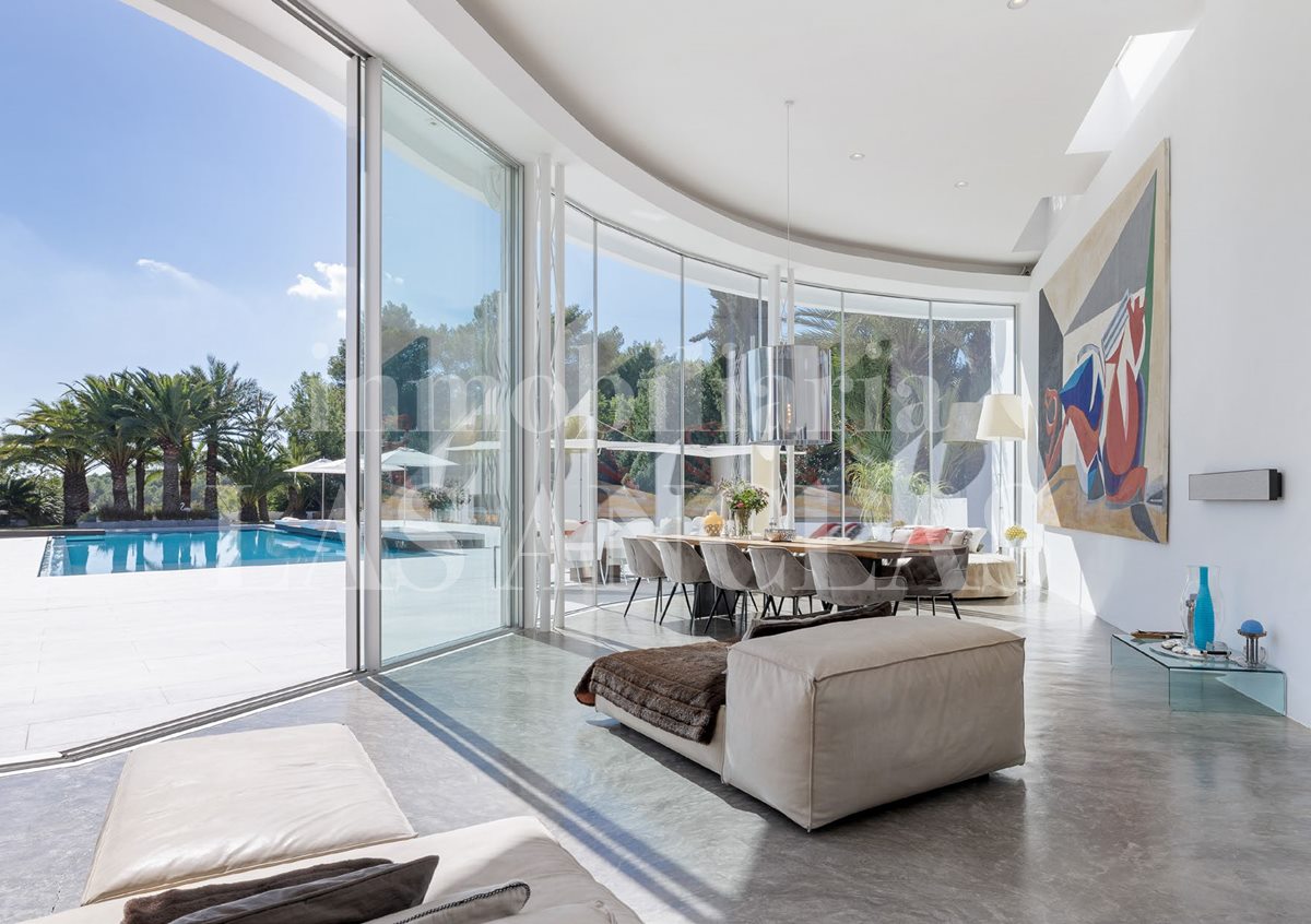 Ibiza Santa Gertrudis - Modern luxury mansion with 22m of pool surrounded by lush garden à vendre