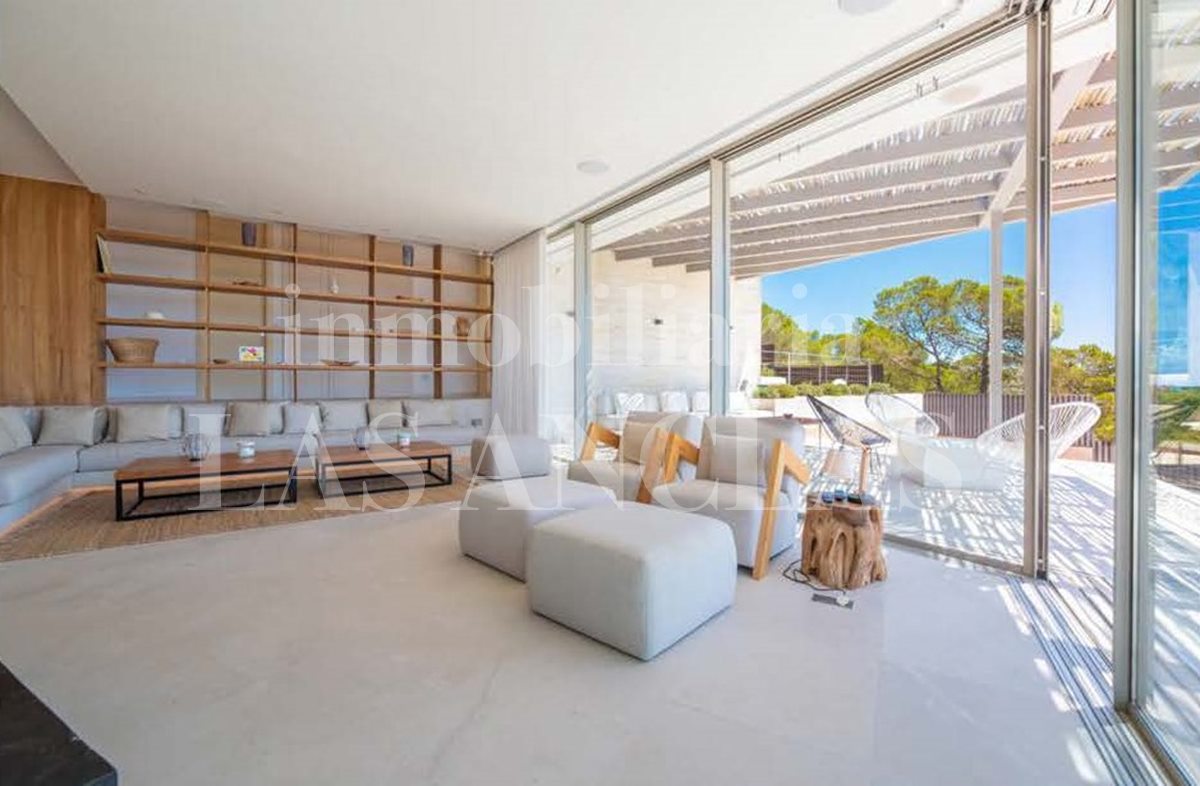 Ibiza Jesús - Impressive modern luxury villa with 6 bedrooms, lift and amazing panoramic views for sale