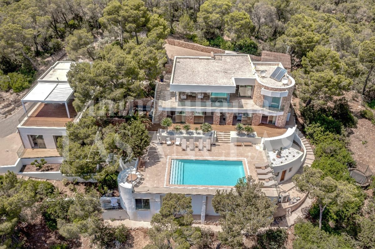 Ibiza San José - Modern design luxury mansion full of privacy and frontal sea views for sale
