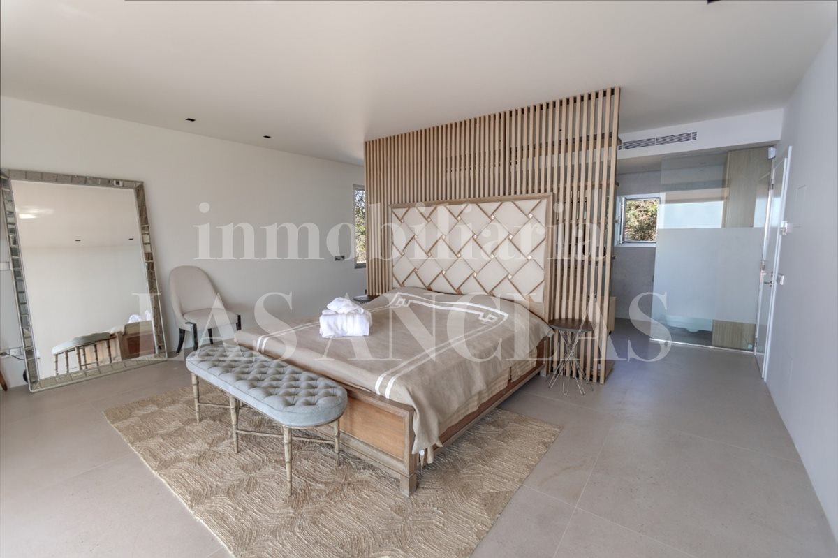 Ibiza San José - Modern design luxury mansion full of privacy and frontal sea views for sale