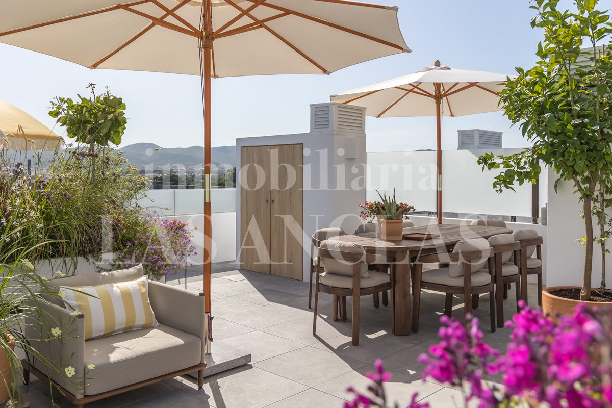 penthouse flat in Jesús Ibiza 待售