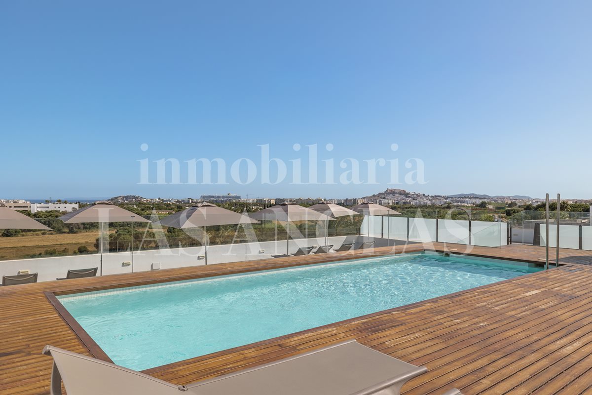 Ibiza Jesús - Sophisticated penthouse with private rooftop terrace and Old Town views 待售