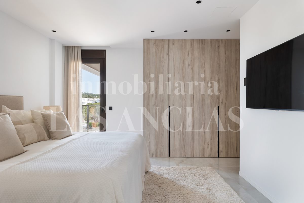 penthouse flat in Jesús Ibiza 待售