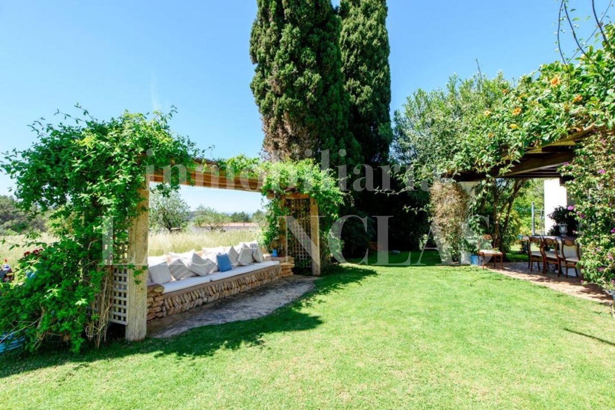 farmhouse/finca in the Centre of the Island Ibiza for sale