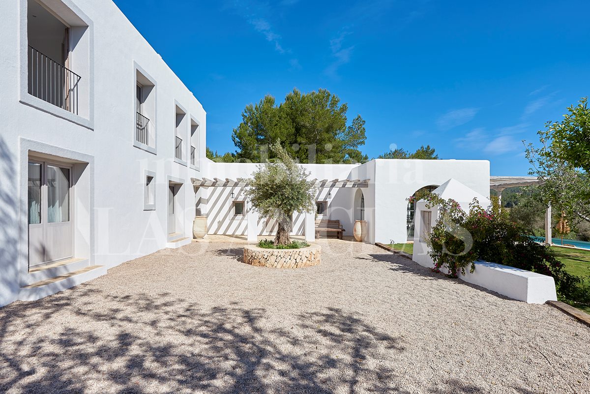 authentic finca mansion in San Lorenzo Ibiza for sale