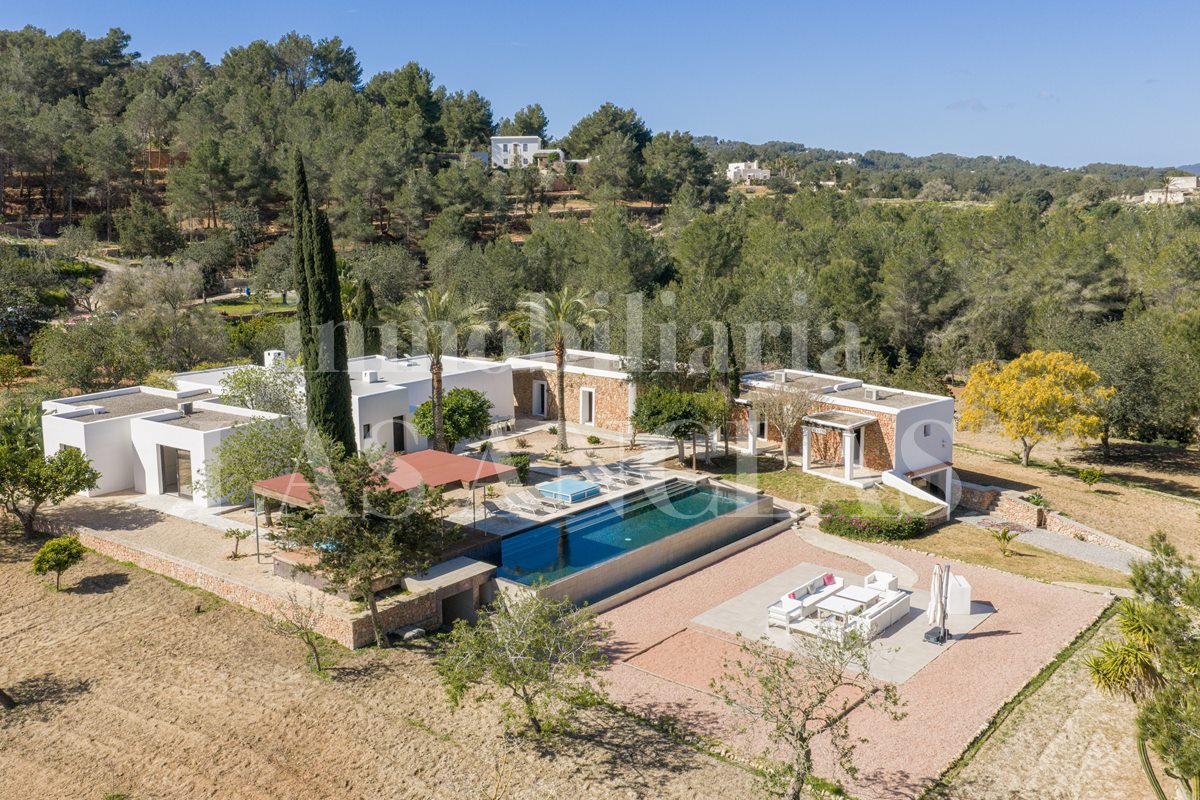 Ibiza Santa Eulalia - Private resort surronded by nature with rental license for 12 people till salu