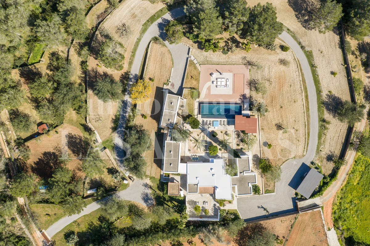 countryside villa / finca in Santa Eulalia Ibiza till salu