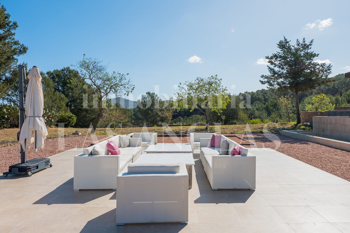 countryside villa / finca in Santa Eulalia Ibiza till salu