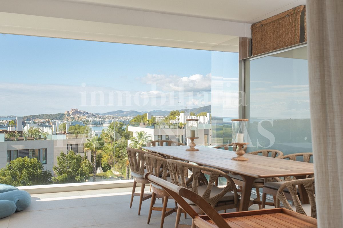 Ibiza Talamanca - Luxuriöses Penthouse mit privatem Pool und exklusiven Gemeinschaftsbereichen im Verkauf
