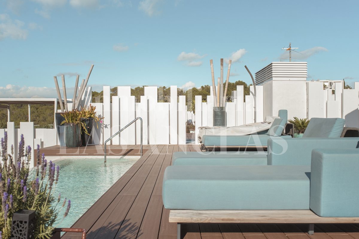 Ibiza Talamanca - Luxuriöses Penthouse mit privatem Pool und exklusiven Gemeinschaftsbereichen im Verkauf