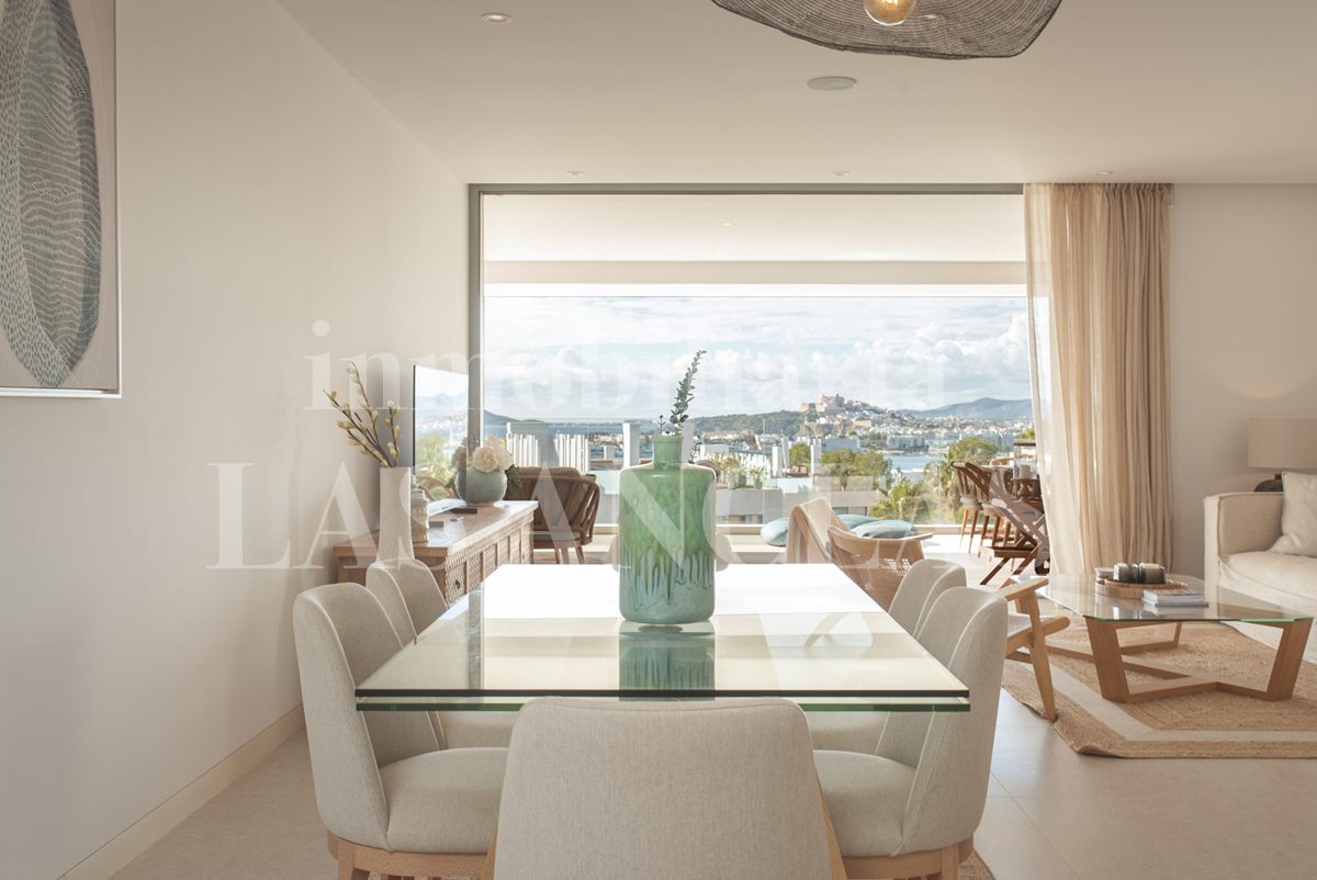 Ibiza Talamanca - Luxuriöses Penthouse mit privatem Pool und exklusiven Gemeinschaftsbereichen im Verkauf