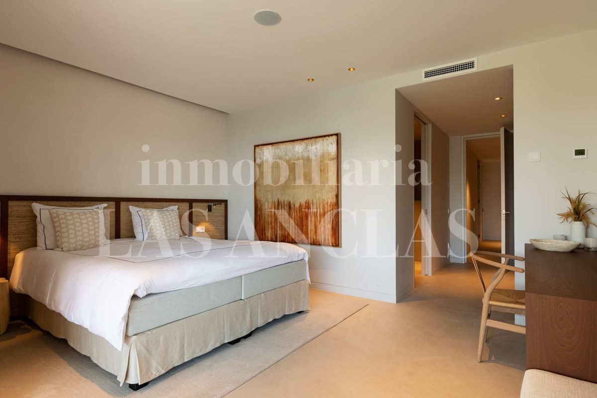 Ibiza Talamanca - Exceptional luxury duplex of 2 unified flats with 2 pools, roof terrace and views for sale