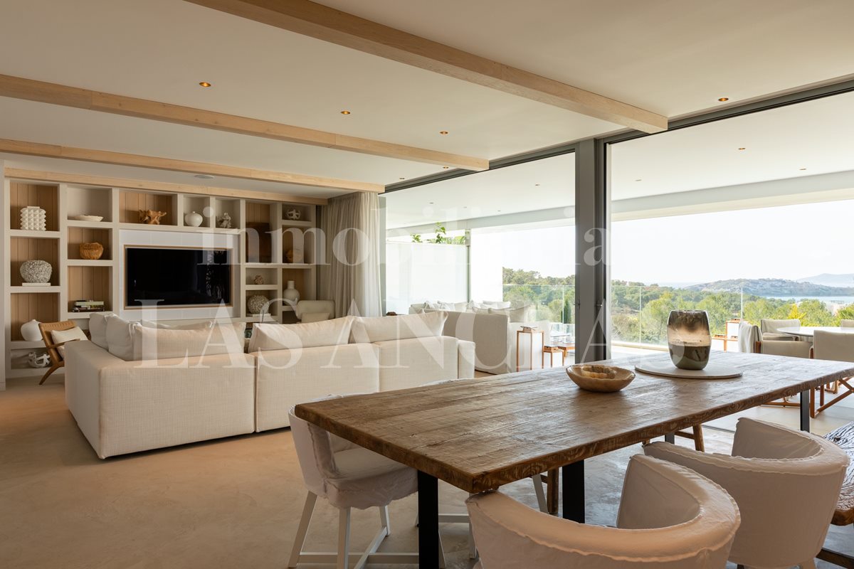 Ibiza Talamanca - Exceptional luxury duplex of 2 unified flats with 2 pools, roof terrace and views for sale