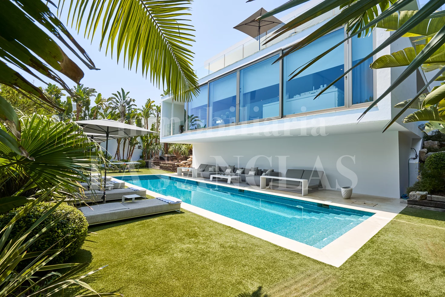  Ibiza Talamanca - Spectacular minimalist villa with sea views in sought-after area