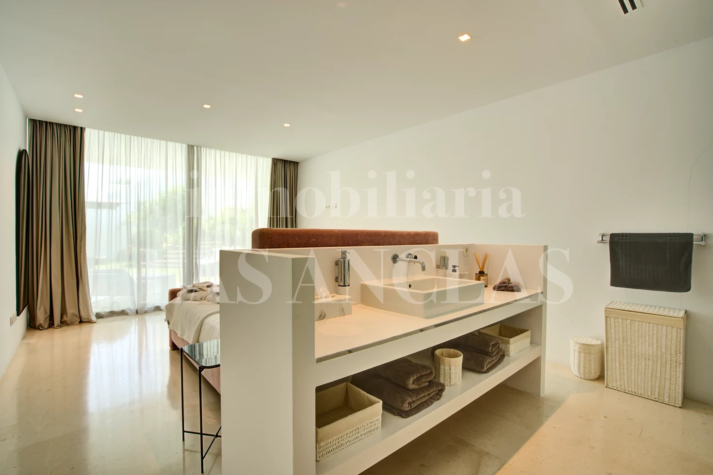  Ibiza Talamanca - Spectacular minimalist villa with sea views in sought-after area