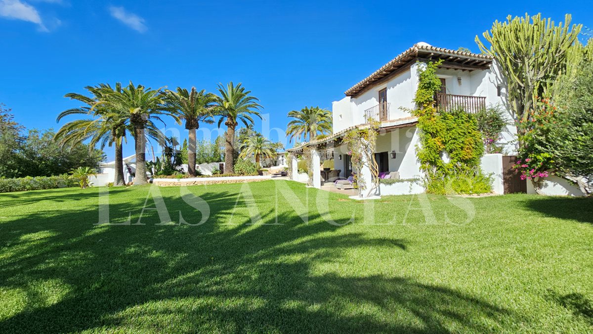 Ibiza San José - Unique, stunningly beautiful luxury finca estate with 2 pools and sea views for sale