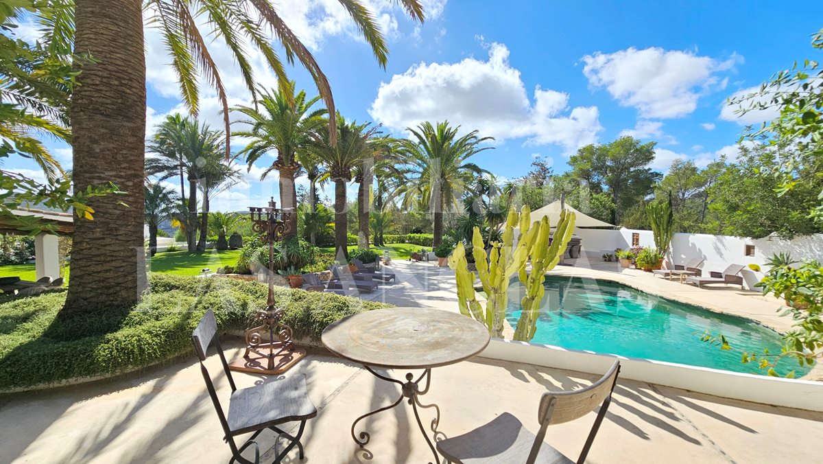 Ibiza San José - Maravillosa y única finca de lujo con licencia turística y vistas al mar en venta