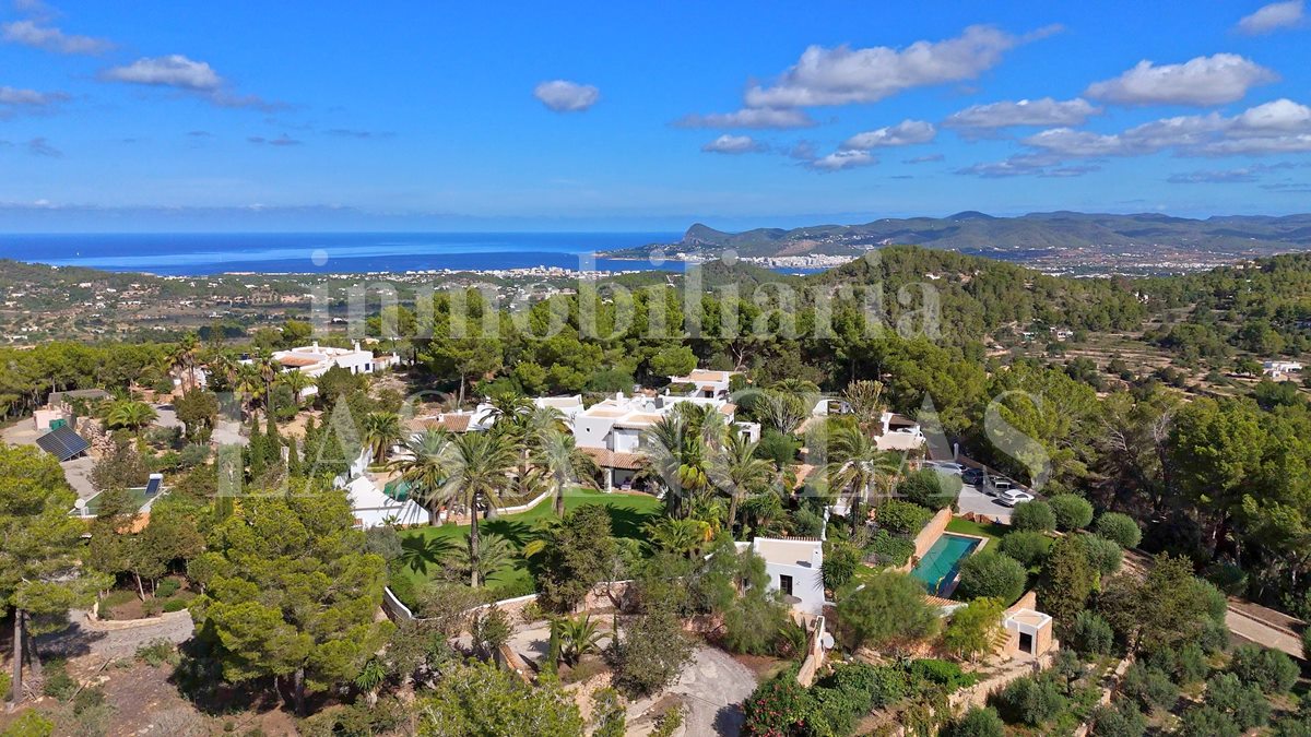 Ibiza San José - Unique, stunningly beautiful luxury finca estate with 2 pools and sea views for sale