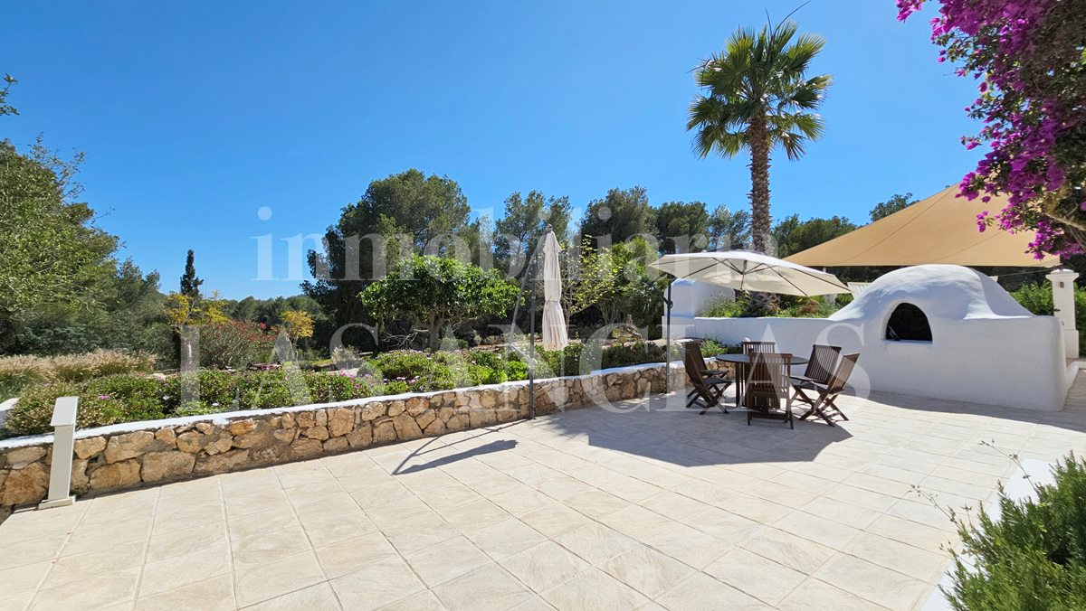 casa payesa en Santa Eulalia Ibiza en venta