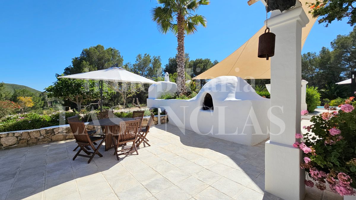 casa payesa en Santa Eulalia Ibiza en venta