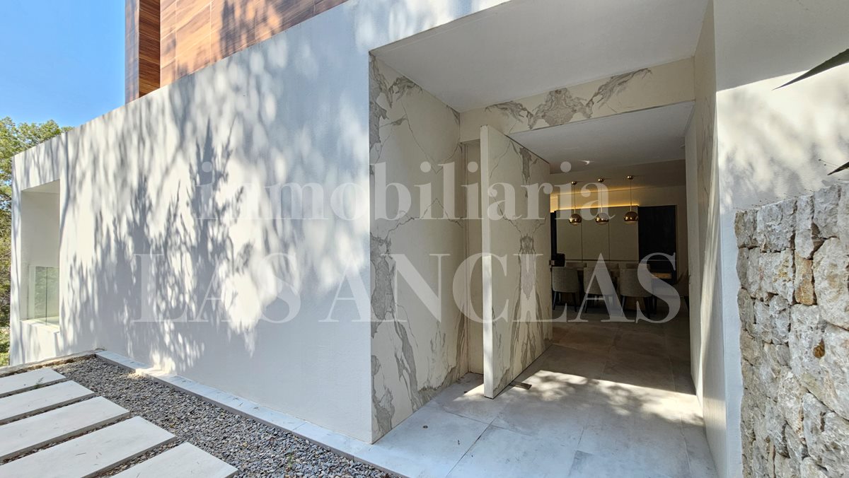 luxury villa on the East Coast Ibiza te koop