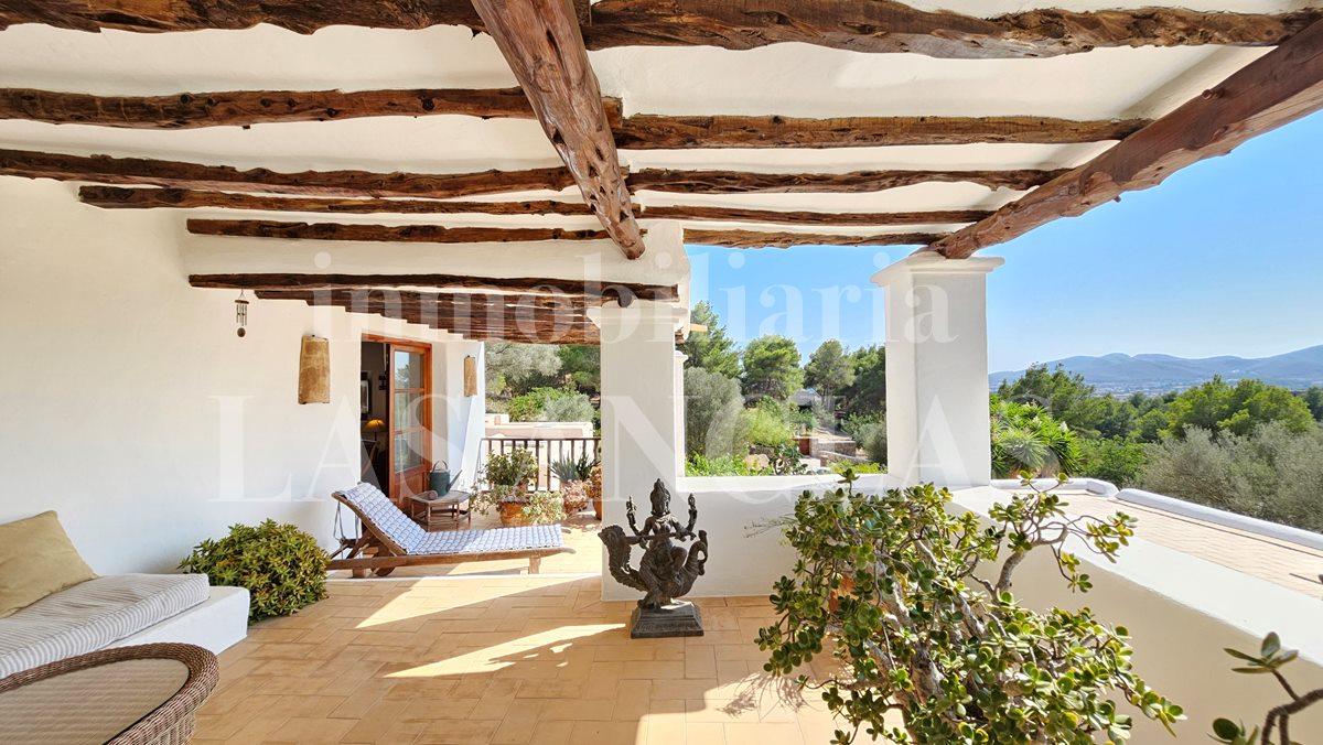 Ibiza Jesús - Charmante, kernsanierte Finca mit mehreren Nebengebäuden für Gäste in idyllischer Lage im Verkauf