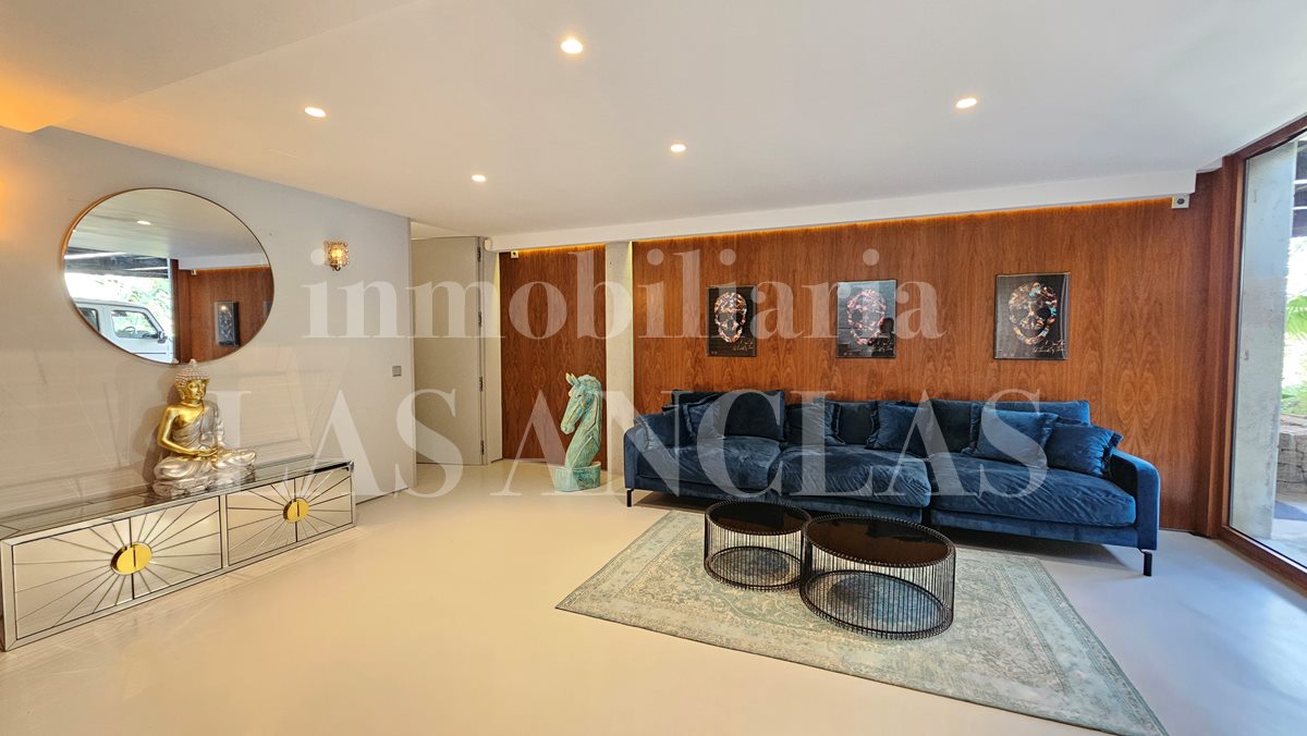 luxury villa in Talamanca Ibiza à vendre