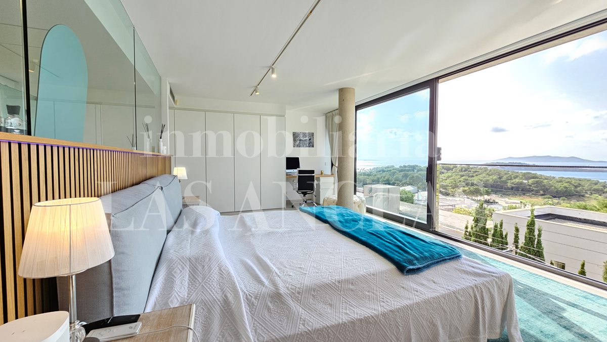 Ibiza Talamanca - Modern luxury villa with guest flat and views of sea/harbour/Dalt Vila à vendre