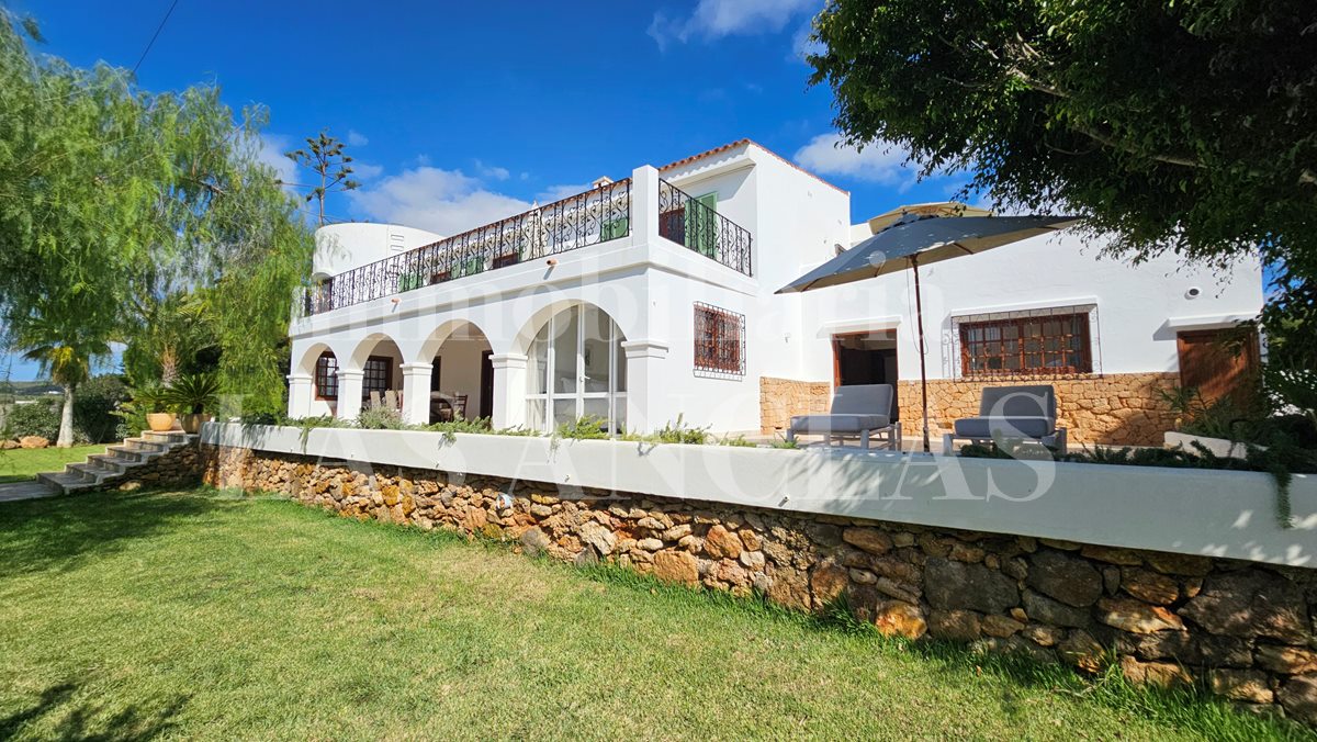 countryside villa / finca in Santa Eulalia Ibiza for sale