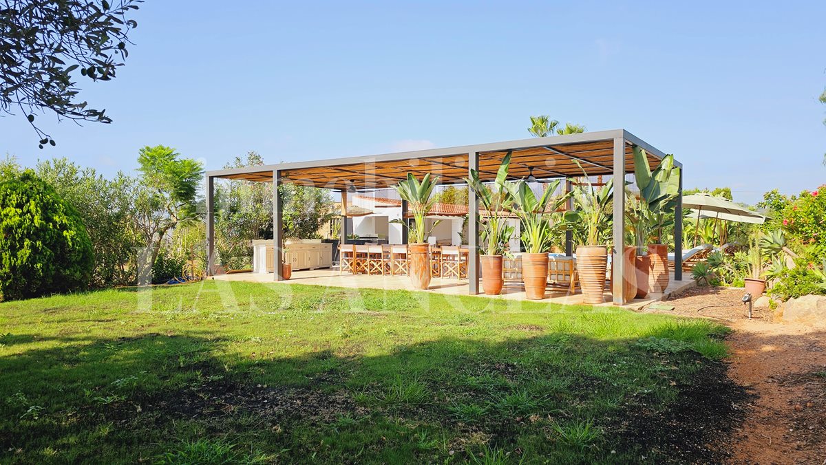 countryside villa / finca in Santa Eulalia Ibiza for sale