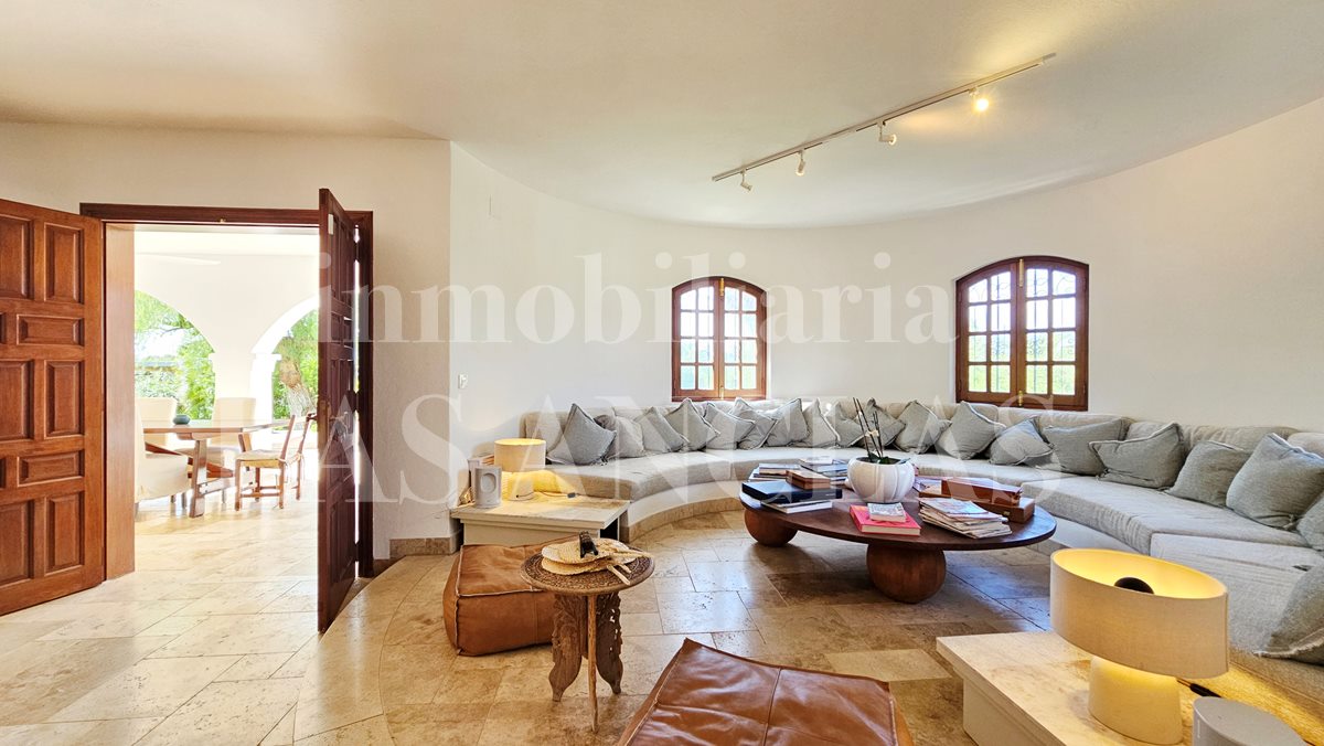 Ibiza Santa Eulalia - Charming restored country villa with tourist license and views for sale Ibiza Santa Eulalia - Charming restored country villa with tourist license and views for sale