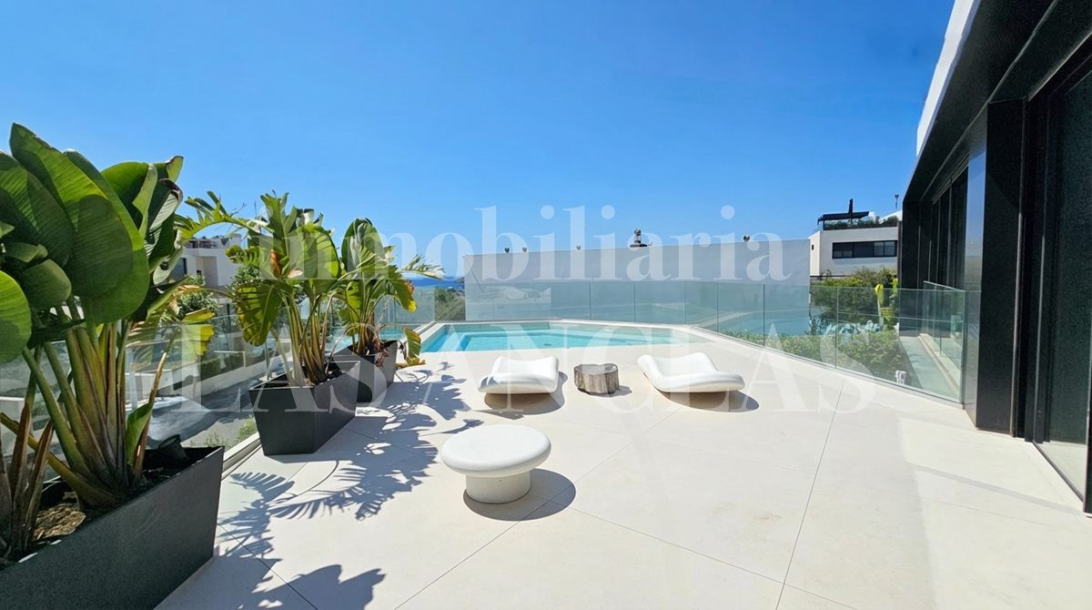 Ibiza Talamanca - Llaves en mano! Villa moderna en zona muy cotizada en venta
