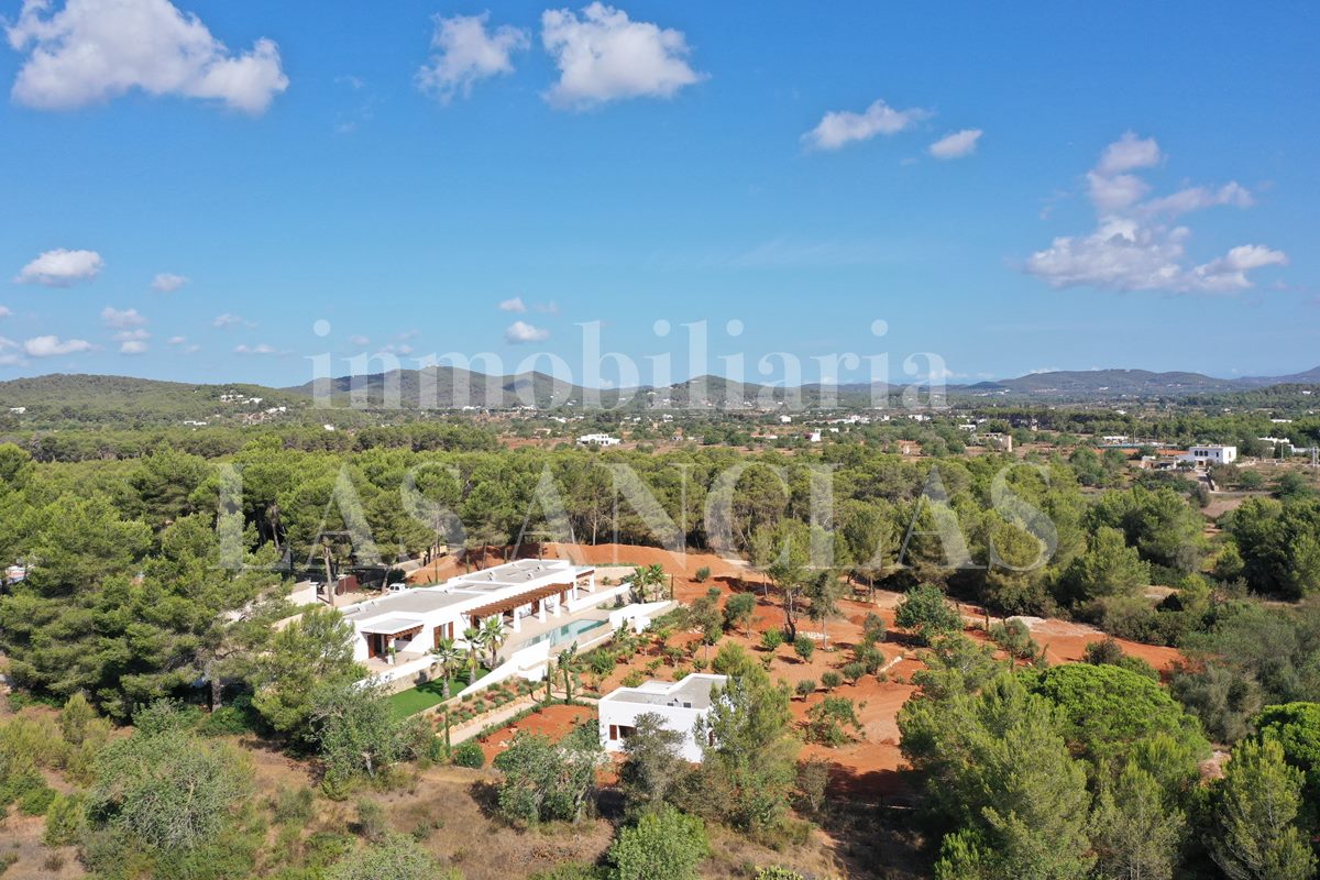 new built luxury villa in Santa Eulalia for sale ref. 946