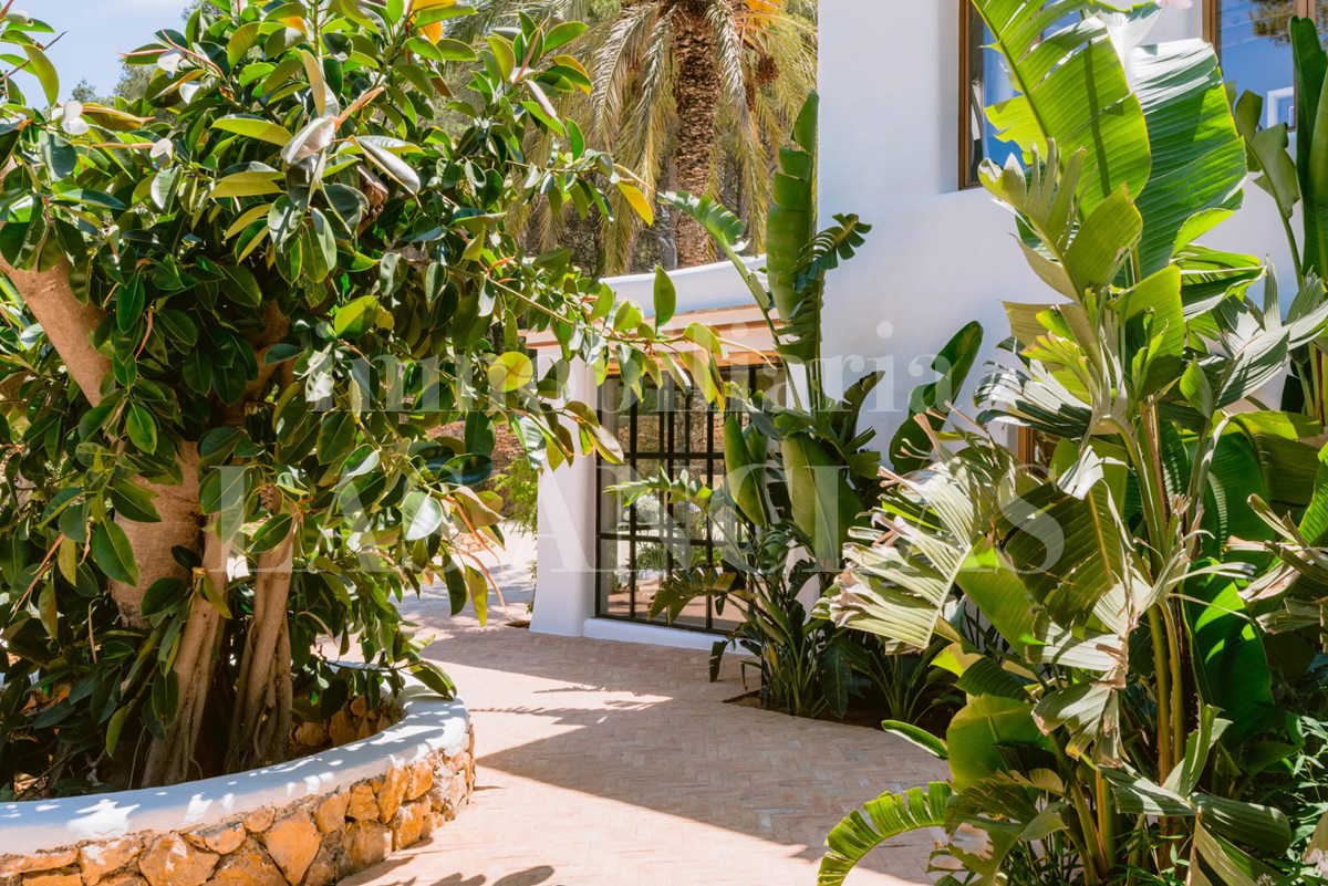 authentic finca mansion in San José Ibiza for sale