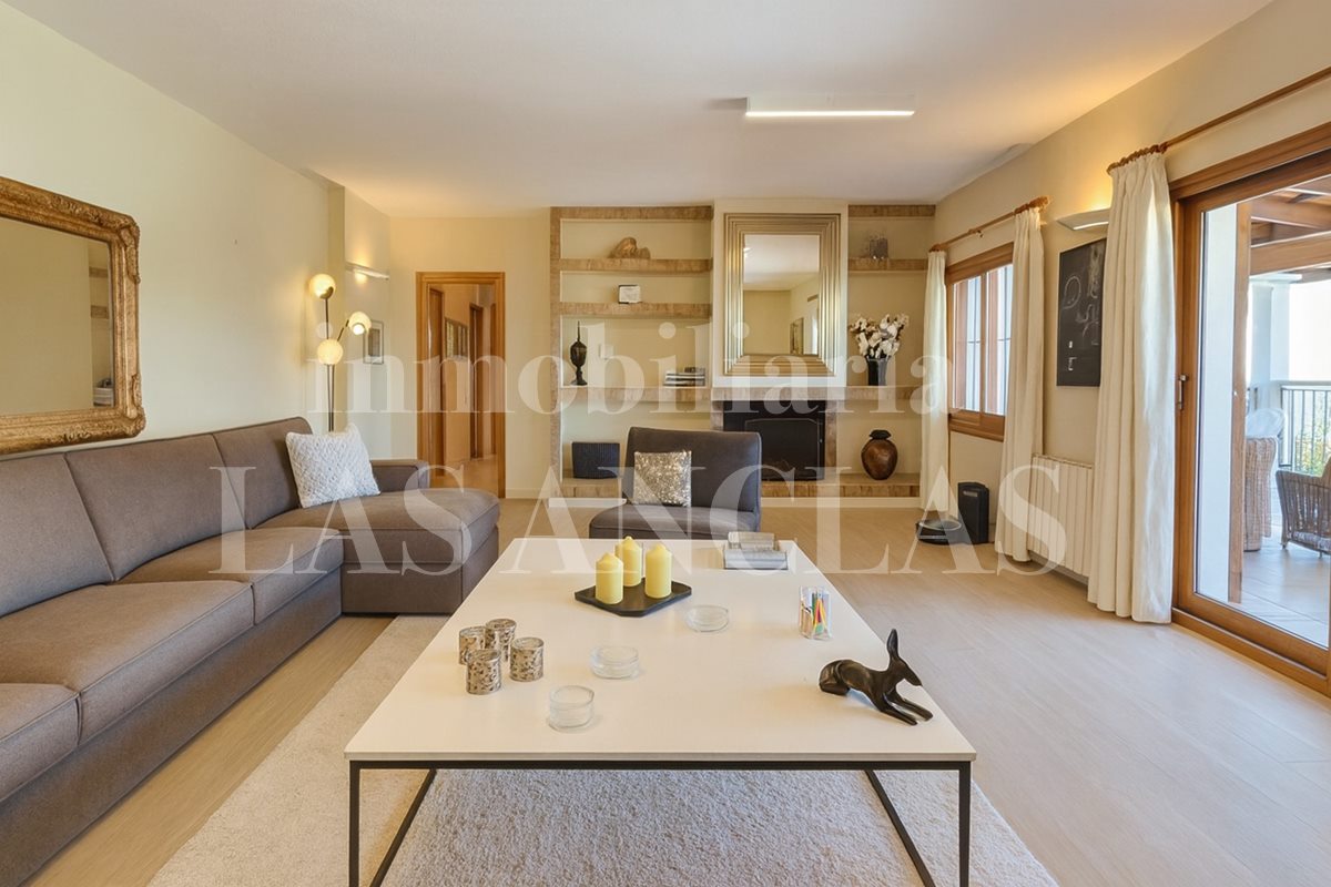 Ibiza Jesús - Tourist rental license! Villa with tennis court and views to the sea & Dalt Vila for sale