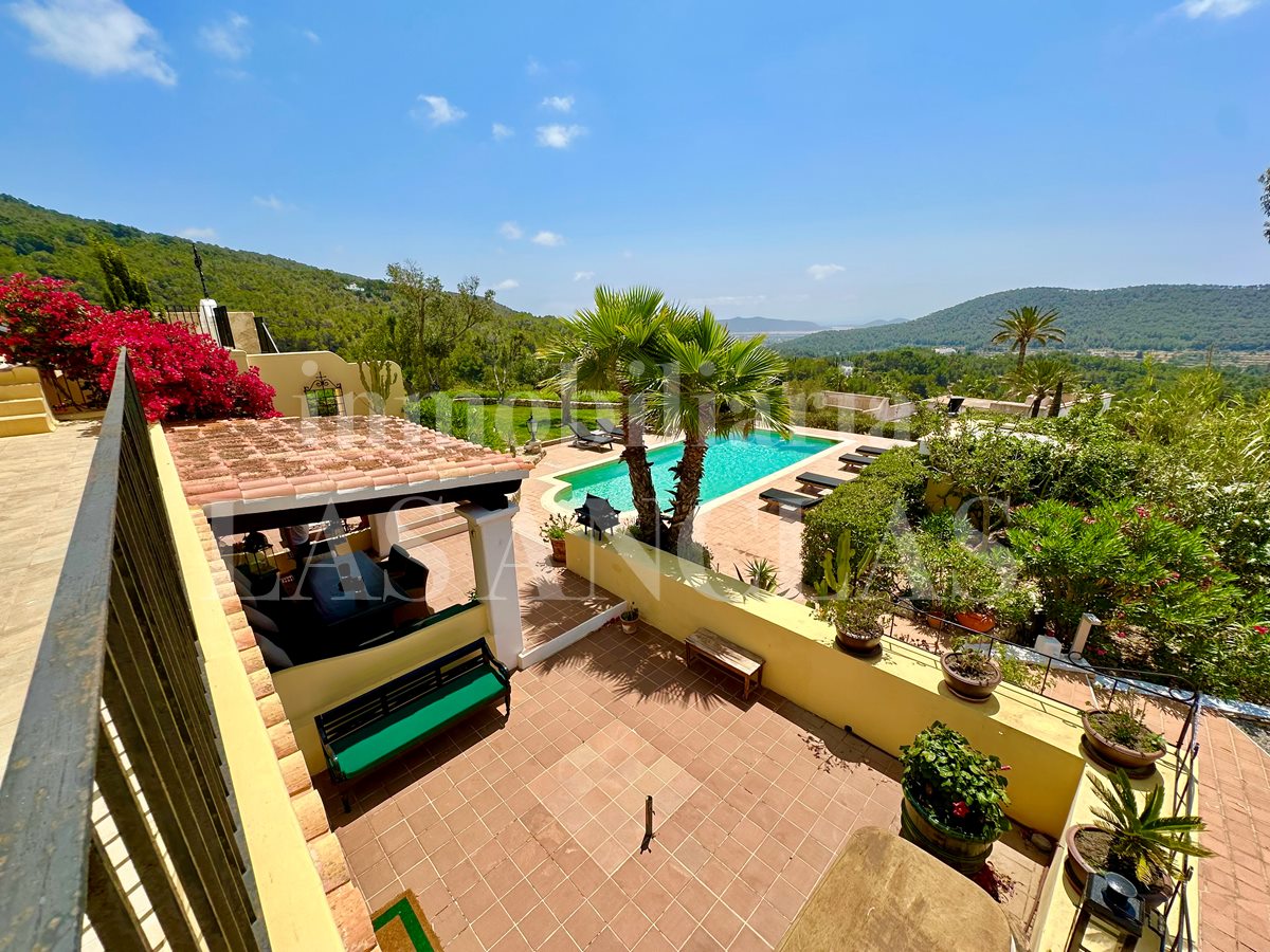 Ibiza San José - A unique retreat! Beautiful finca of 3 separate units surrounded by a lush garden and panoramic views for sale