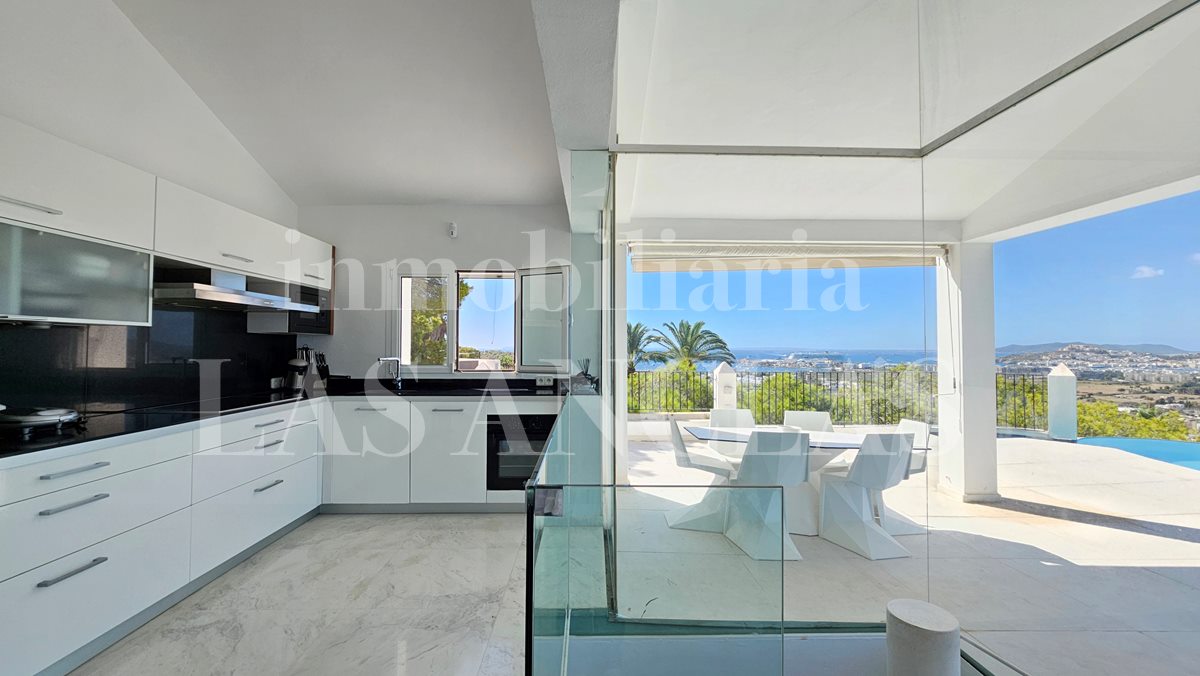 Ibiza Jesús - Villa mit 6 Schlafzimmern & 180°-Blick auf das Meer, Dalt Vila und bis nach Formentera im Verkauf